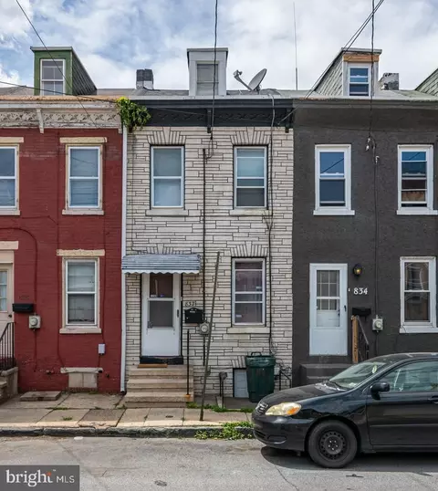 832 Nicolls St, Reading, PA 19604