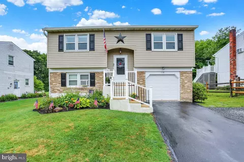 130 S 5th St, Bally, PA 19503