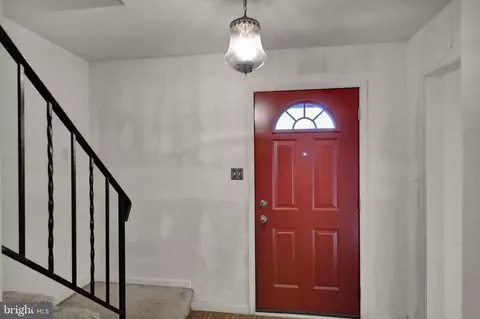 Entry Way - 2104 Gring Dr, Wyomissing, PA 19610 photo 1 of 4