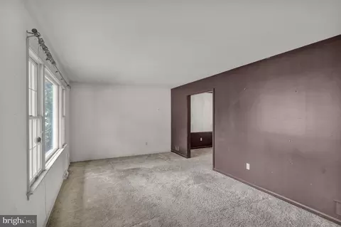 Living - 2104 Gring Dr, Wyomissing, PA 19610 photo 1 of 5