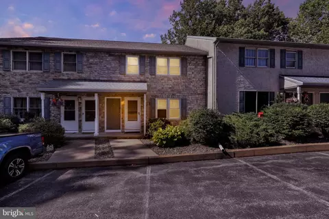 10 Maplewood Ave #5A, Mohnton, PA 19540