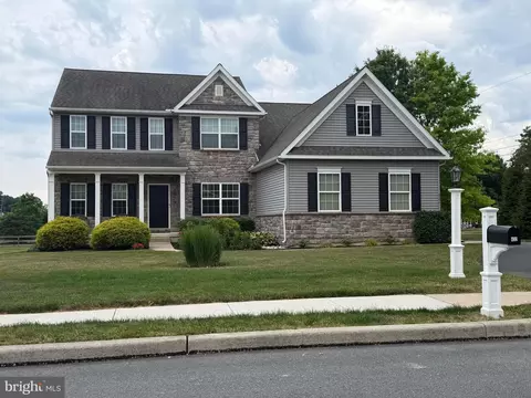 432 Southfield Dr, Oley, PA 19547