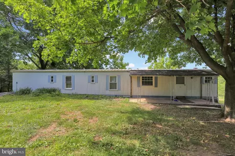 746 River Rd, Mohrsville, PA 19541