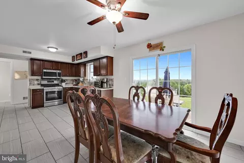Dining - 387 Oneida Dr, Reading, PA 19608 photo 1 of 2