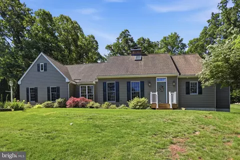 34 Dawson Dr, Mohnton, PA 19540