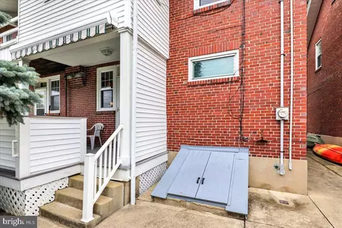 Exterior - 116 N Miller St, Reading, PA 19607 photo 7 of 11