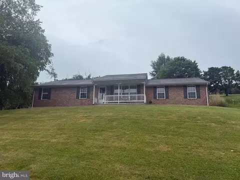 103 Powder Mill Hollow Rd, Boyertown, PA 19512