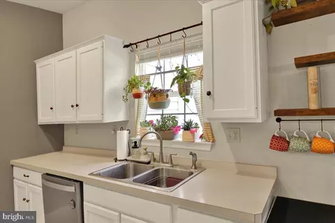 Kitchen - 3 Ashfield Ct, Reading, PA 19607 photo 2 of 2