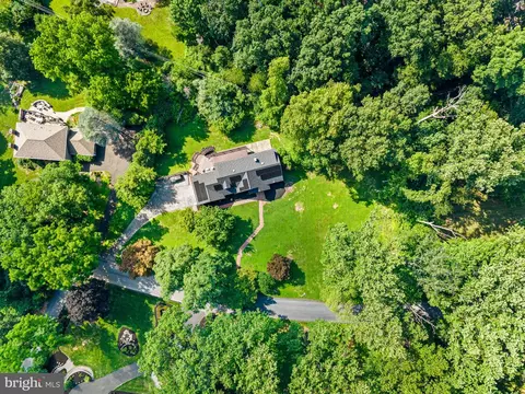 View/Area - 41 Devon Dr, Reading, PA 19606 photo 1 of 5