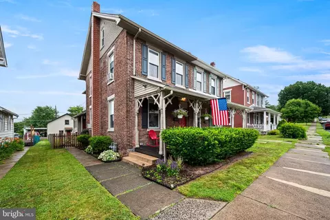 217 S Spruce St, Birdsboro, PA 19508