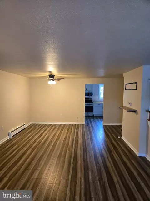 Living - 105 John Glenn Ave, Reading, PA 19607 photo 3 of 4