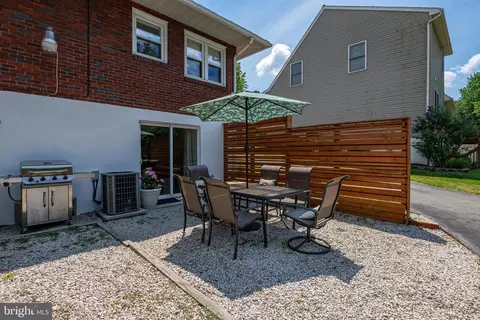 Exterior - 344 Pennwyn Pl, Reading, PA 19607 photo 7 of 10