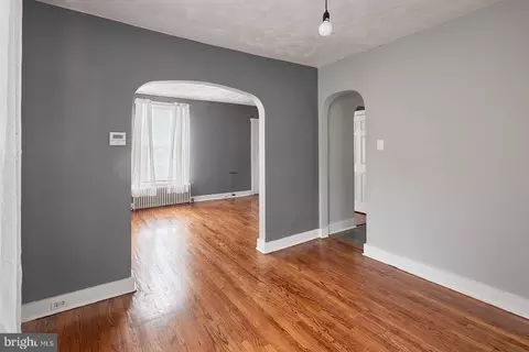 Living - 1401 Perry St, Reading, PA 19604 photo 4 of 4