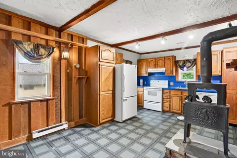 Kitchen - 540 Church Rd, Reading, PA 19607 photo 1 of 3