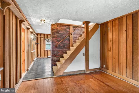 Entry Way - 540 Church Rd, Reading, PA 19607 photo 1 of 13