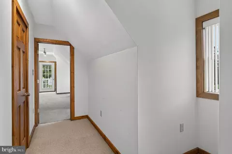 Entry Way - 540 Church Rd, Reading, PA 19607 photo 10 of 13
