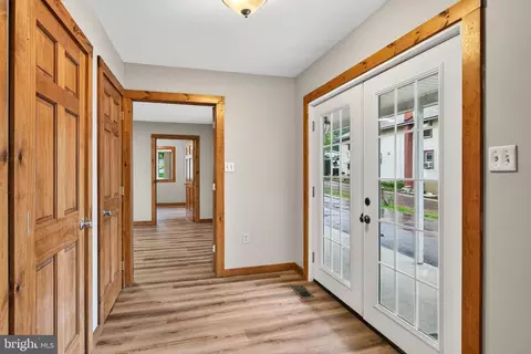 Entry Way - 540 Church Rd, Reading, PA 19607 photo 8 of 13