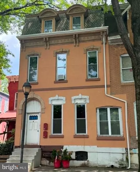 307 S 6th St, Reading, PA 19602