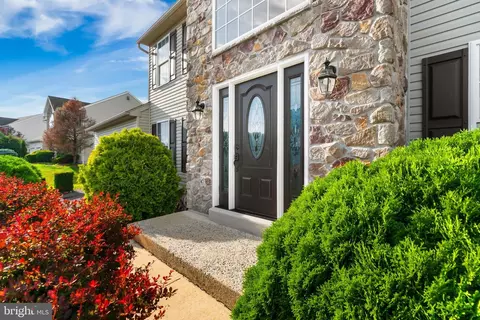Entry Way - 12 Prospect Dr, Sinking Spring, PA 19608 photo 1 of 8
