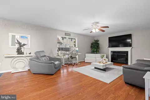 Living - 12 Prospect Dr, Sinking Spring, PA 19608 photo 1 of 2