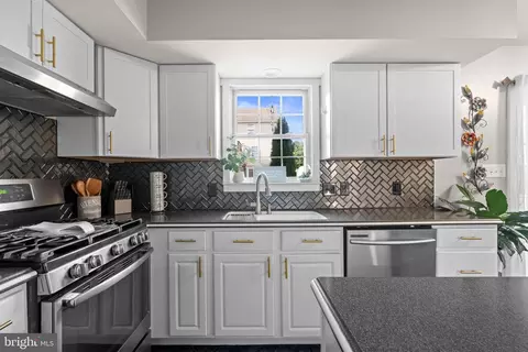 Kitchen - 12 Prospect Dr, Sinking Spring, PA 19608 photo 4 of 7