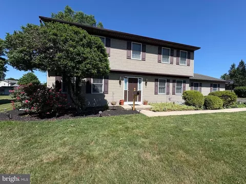110 Old Airport Rd, Douglassville, PA 19518