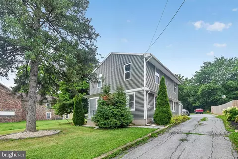 1104 Old Swede Rd, Douglassville, PA 19518