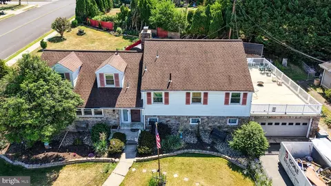 View/Area - 1847 Elder St, Reading, PA 19604 photo 2 of 18