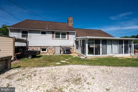 Exterior - 1847 Elder St, Reading, PA 19604 photo 7 of 16