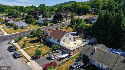 View/Area - 1847 Elder St, Reading, PA 19604 photo 13 of 18