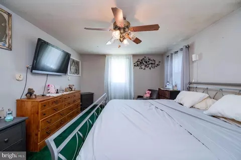 Bedroom - 1847 Elder St, Reading, PA 19604 photo 3 of 10