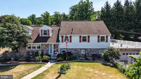 Exterior - 1847 Elder St, Reading, PA 19604 photo 13 of 16