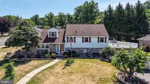 View/Area - 1847 Elder St, Reading, PA 19604 photo 1 of 18