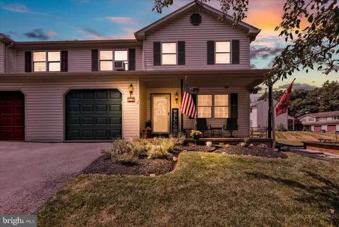 6145 Pond View Dr, Birdsboro, PA 19508