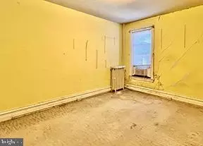Bedroom - 910 N 5th St, Reading, PA 19601 photo 2 of 4
