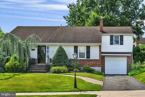 Exterior - 3102 Curtis Rd, Sinking Spring, PA 19608 photo 2 of 10