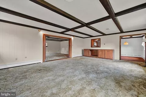 Living - 3102 Curtis Rd, Sinking Spring, PA 19608 photo 5 of 9