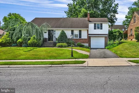 3102 Curtis Rd, Sinking Spring, PA 19608
