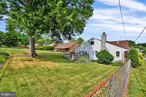 Exterior - 3102 Curtis Rd, Sinking Spring, PA 19608 photo 6 of 10