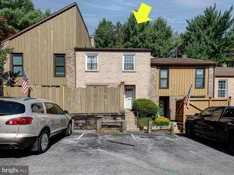 73 Wedge Ln, Reading, PA 19607