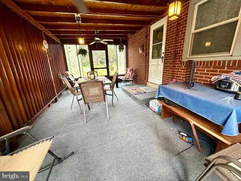 Exterior - 801 Lobelia Ave, Reading, PA 19605 photo 5 of 6