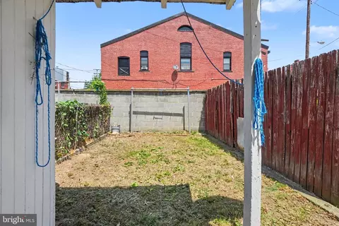 Exterior - 619 Willow St, Reading, PA 19602 photo 1 of 3