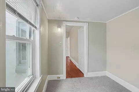 Entry Way - 619 Willow St, Reading, PA 19602 photo 5 of 9