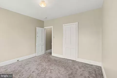 Bedroom - 619 Willow St, Reading, PA 19602 photo 2 of 5