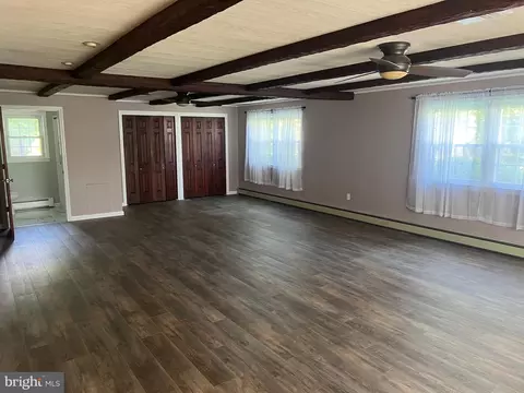 Living - 16 Wendy Rd, Reading, PA 19601 photo 12 of 17