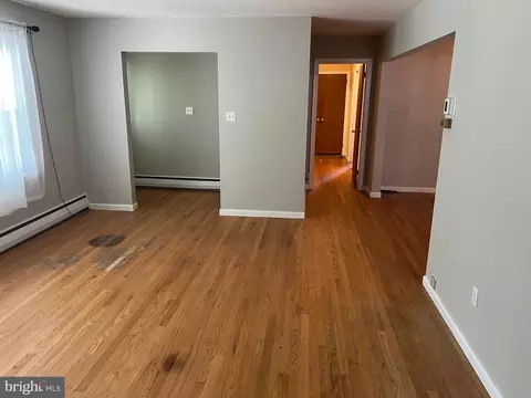 Living - 16 Wendy Rd, Reading, PA 19601 photo 1 of 17