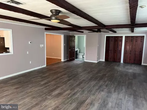Living - 16 Wendy Rd, Reading, PA 19601 photo 13 of 17