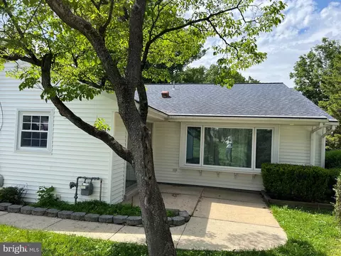 Exterior - 16 Wendy Rd, Reading, PA 19601 photo 5 of 7