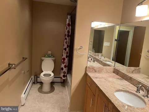Bath - 16 Wendy Rd, Reading, PA 19601 photo 3 of 8