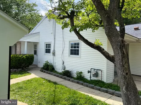 Exterior - 16 Wendy Rd, Reading, PA 19601 photo 4 of 7
